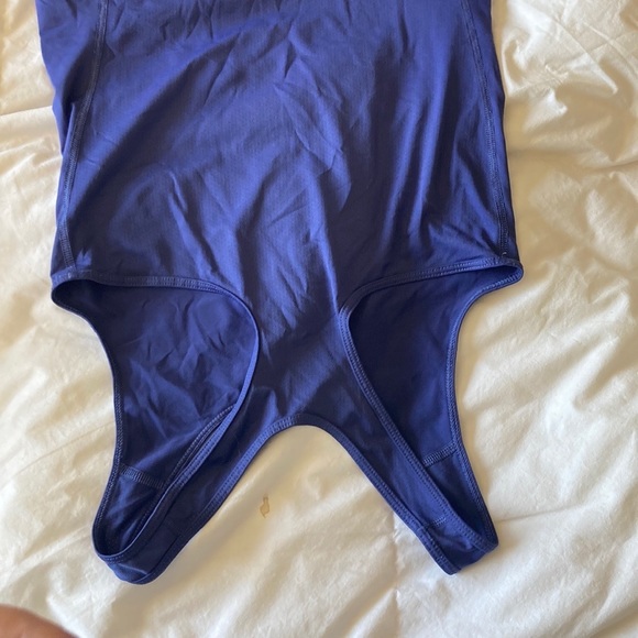 Nike razor back dry-fit - Picture 4 of 4
